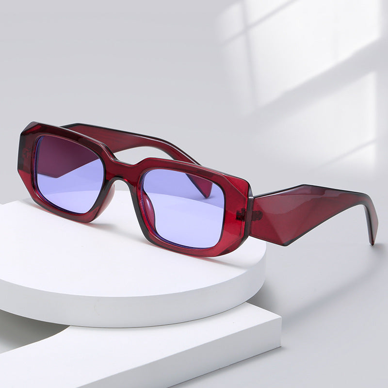 Damen quadratische Designer-Sonnenbrille mit modernem akzentuiertem Rahmen Karnz