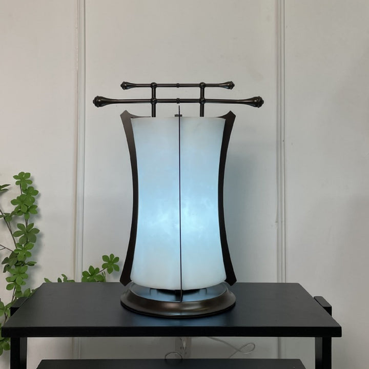 Moderne dekorative Tischlampe