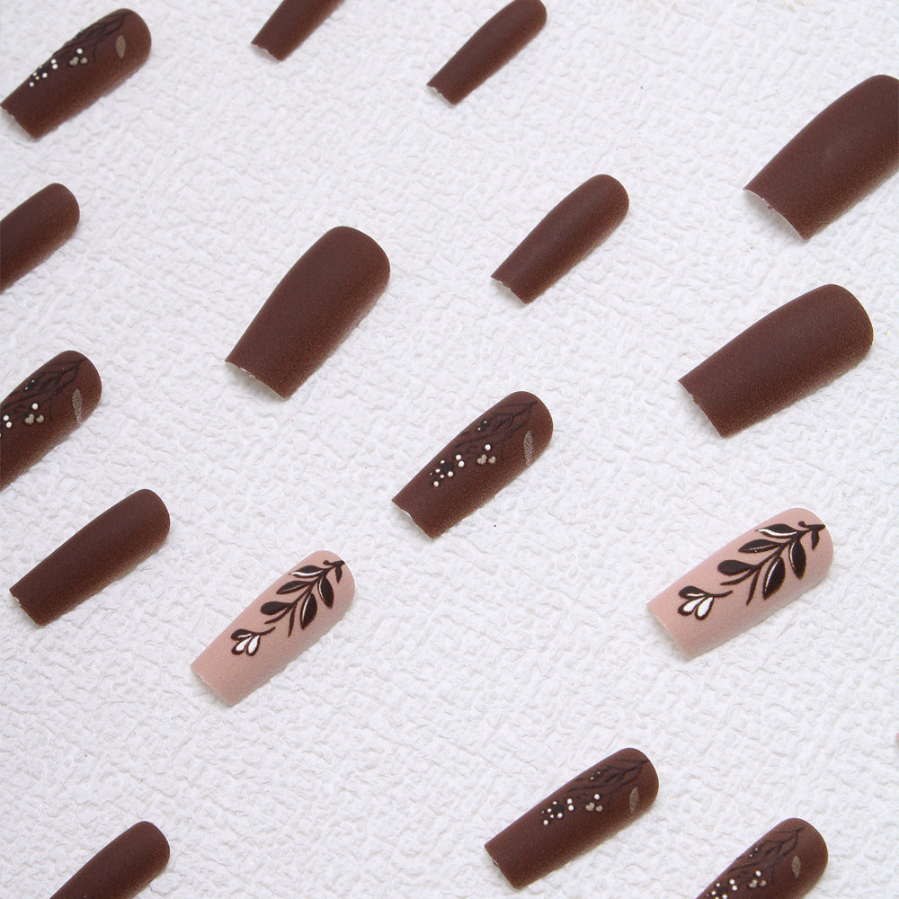 Elegante florale matte Press-On Nägel Karnz
