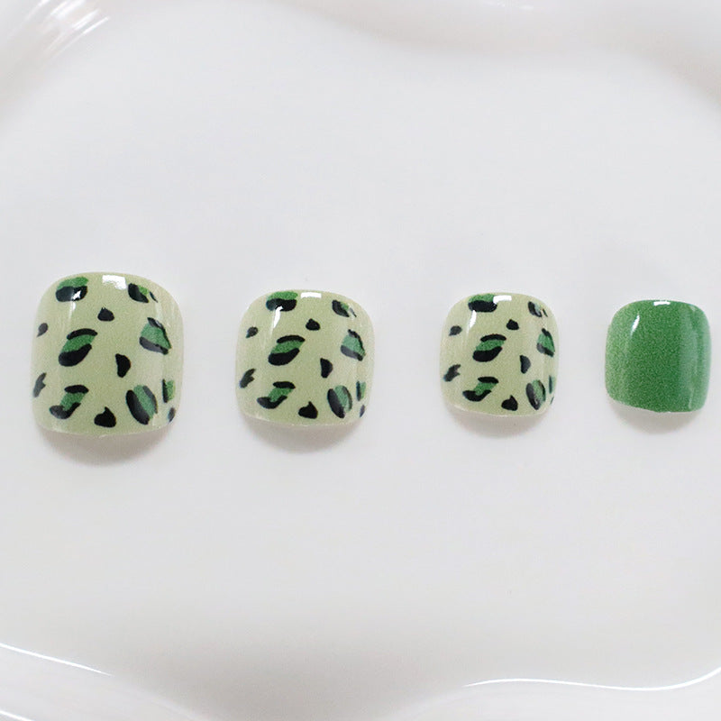 Kreative Tiermuster Nagelkunst Karnz