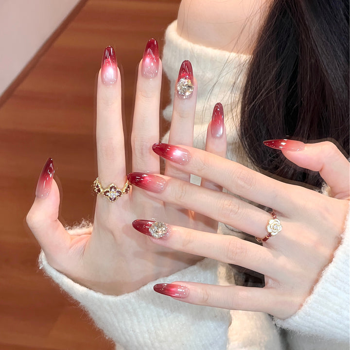 Ombre Press-On Nagelset mit Kristallakzenten Karnz