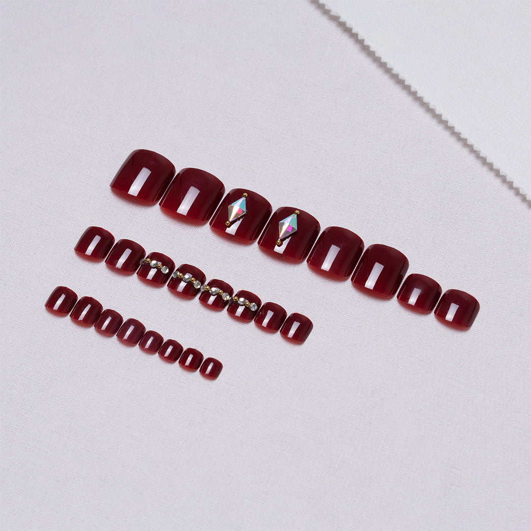 Dekorative Strass-Pediküre-Nagelkunst  1791110367