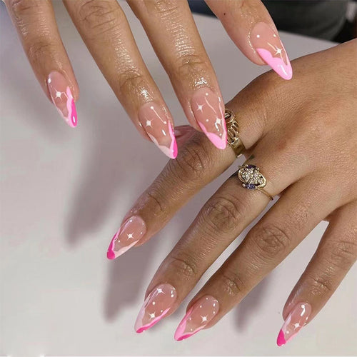 Künstliche Nagelverlängerungen mit elegantem Glitzerakzent Karnz