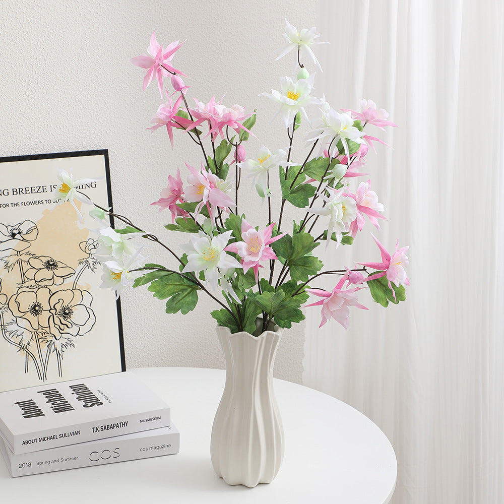 Künstlicher Blumenstrauß mit detailreichen Blüten und Blättern Karnz