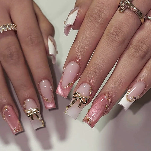 Dekorativer Press-On-Nagelset mit glamourösen Akzenten Karnz
