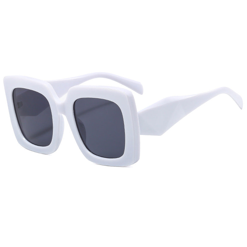 Damen stilvolle Sonnenbrille mit markantem Rahmen Karnz
