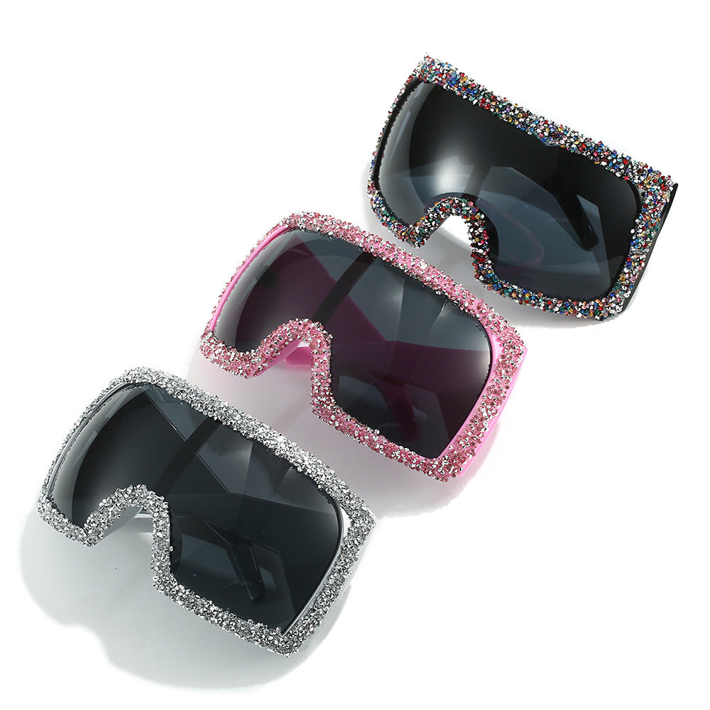 Damen Sportliche Oversized-Sonnenbrille mit Strassverzierungen Karnz