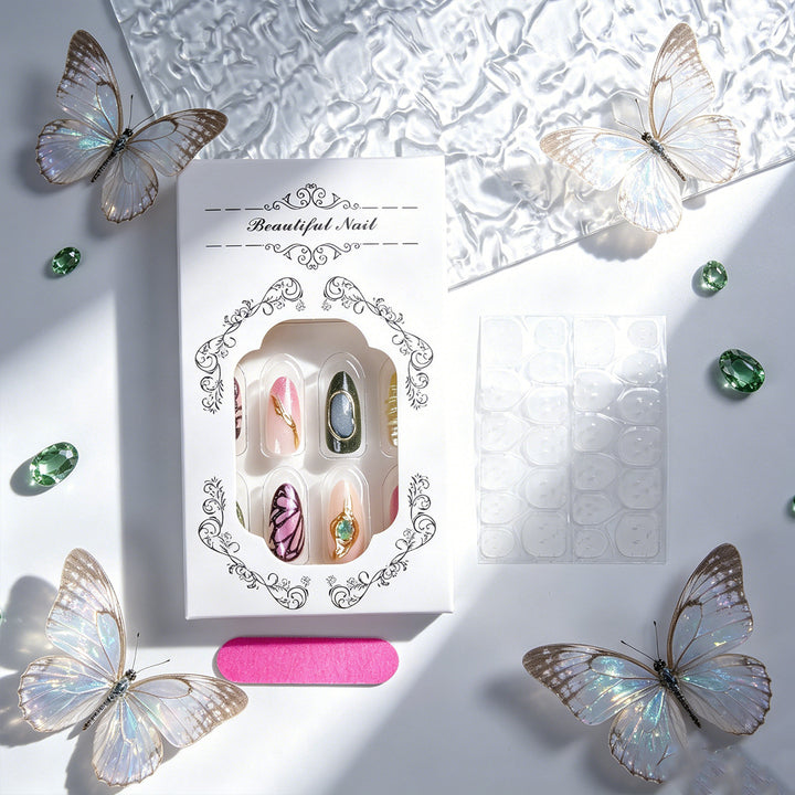 Glamouröse Kunstnägel-Set mit filigranen Designs Karnz