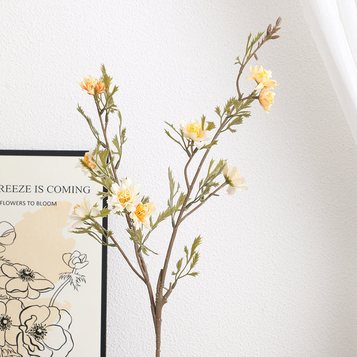 Eleganter Kunstblütenzweig mit detailverliebten Blüten Karnz