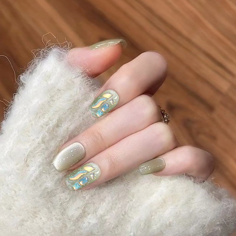 Dekorativer Press-On-Nagelspitzen-Satz mit geometrischen Designs Karnz