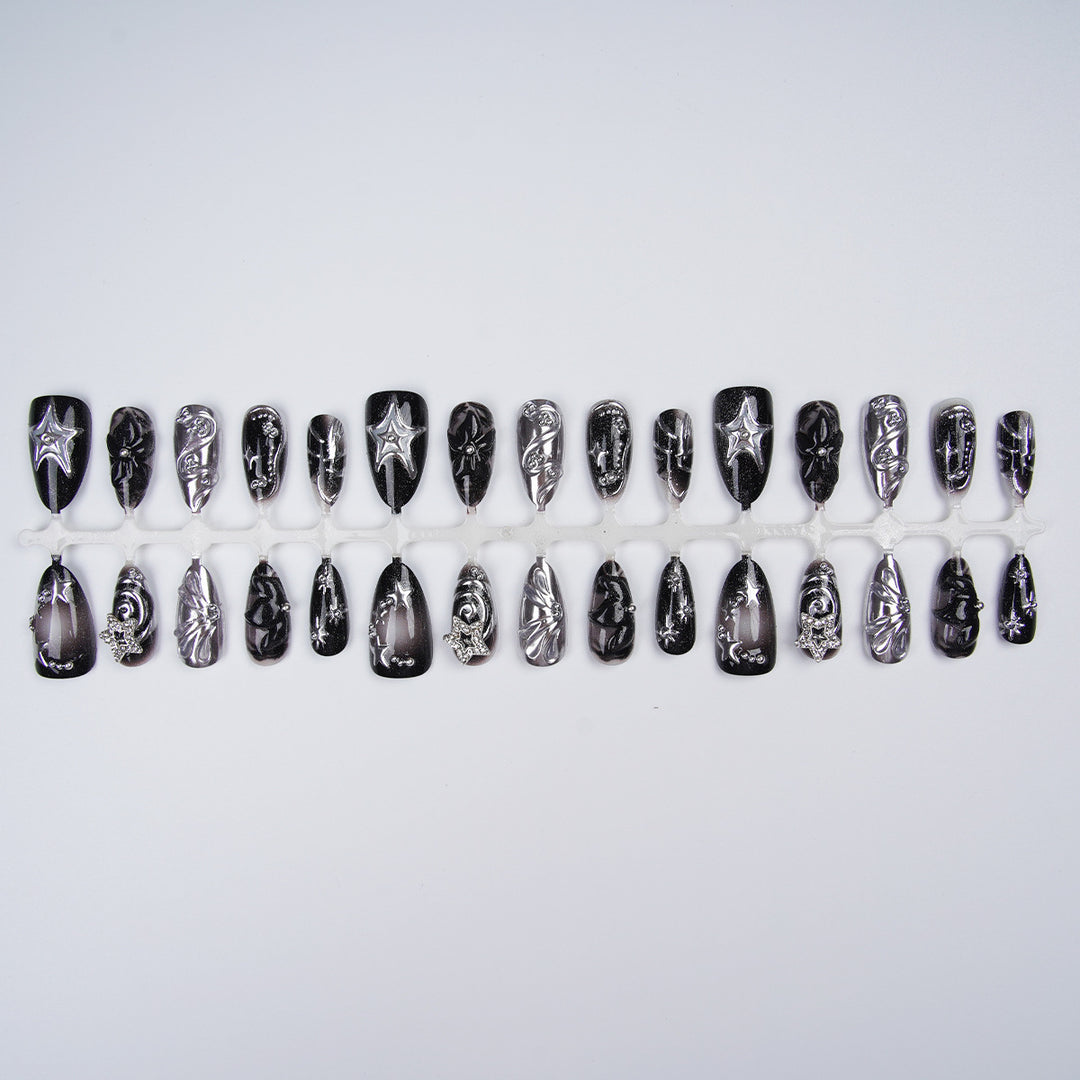 Künstlerisches schwarzes Nagelspitzen-Set Karnz