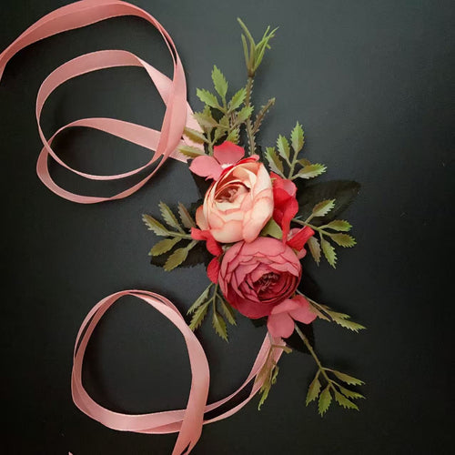 Florale dekorative Korsage