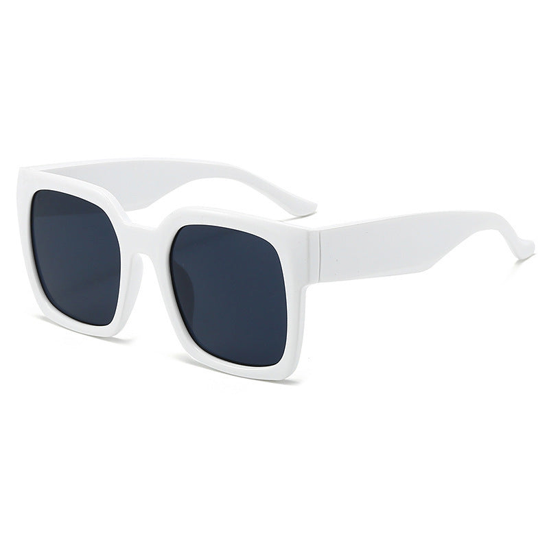 Damen quadratische Sonnenbrille mit stylischem Transparentrahmen und sanften Farbverlauf Karnz