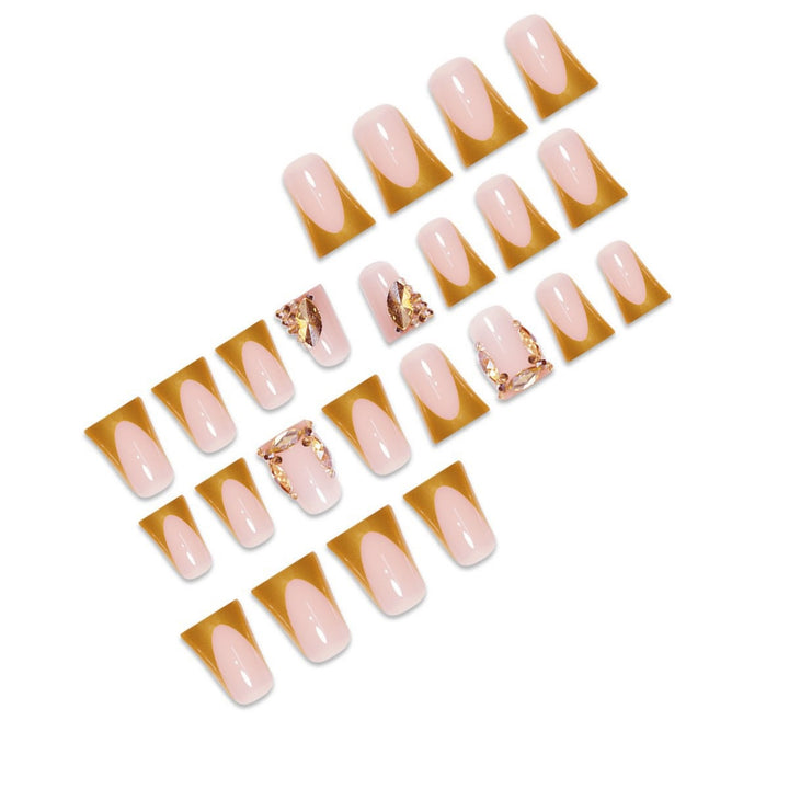 Luxus Acryl Nagelverstärkungen mit goldenen Akzenten Karnz