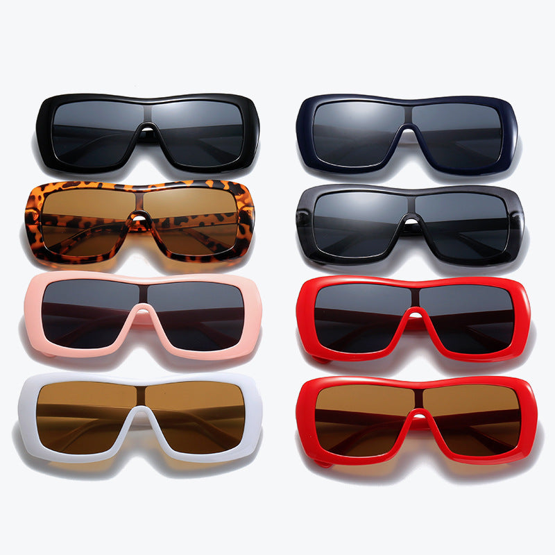 Damen stilvolle Oversize-Sonnenbrille im futuristischen Design Karnz