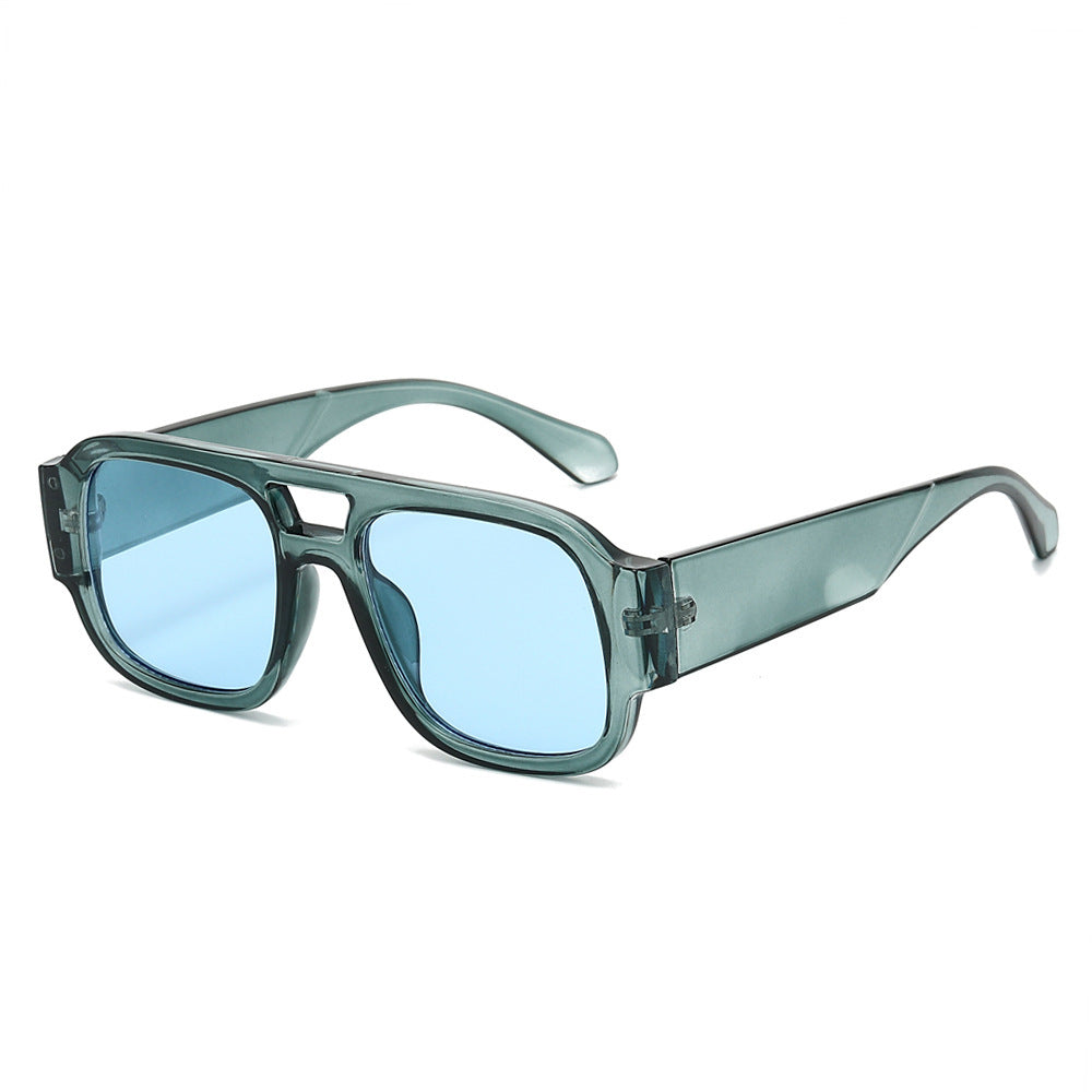 Moderne retro-inspirierte quadratische Sonnenbrillen Karnz