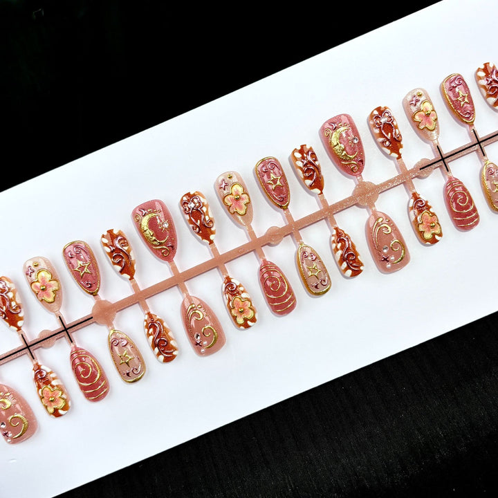 Blumenverziertes Press-On Nageldesign Set