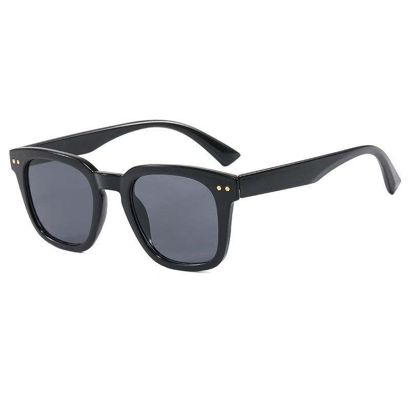 Damen Quadratische Sonnenbrille mit modernem transparentem Rahmen und UV-Schutz Karnz