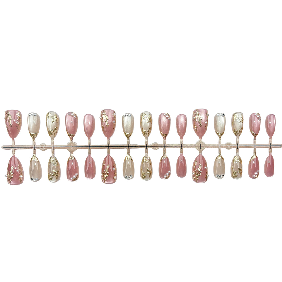Elegantes Blumen-Design Press-On Nagelkunstset