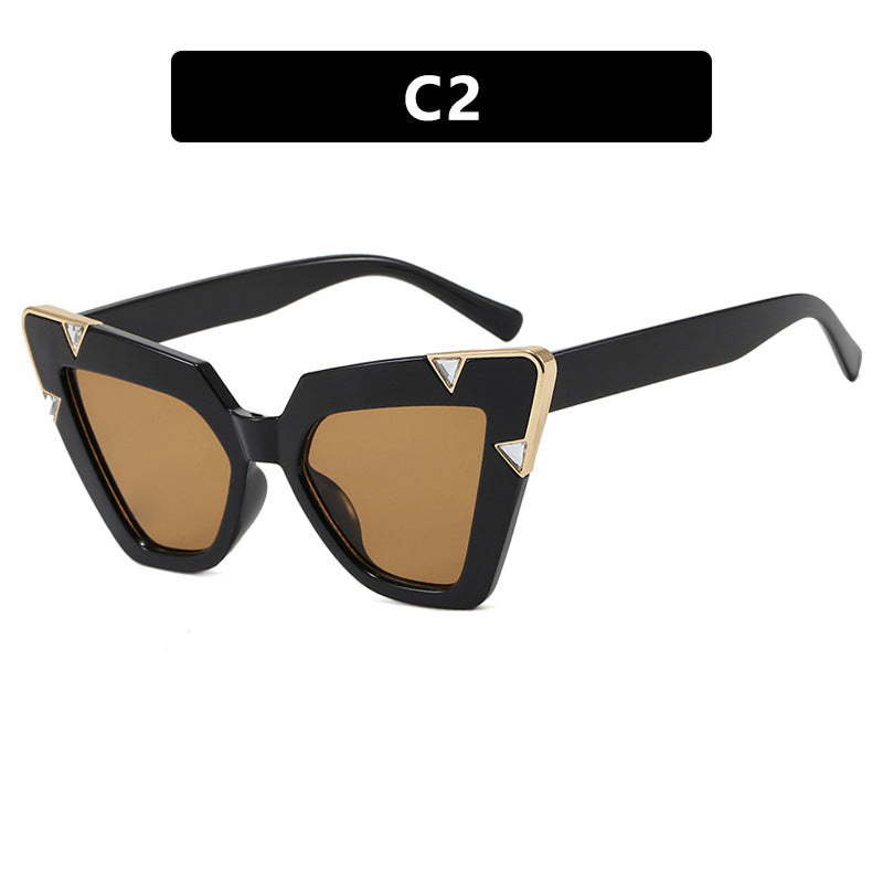Damen Cat-Eye Sonnenbrille mit luxuriösem Motiv und schützendem UV-Filter Karnz