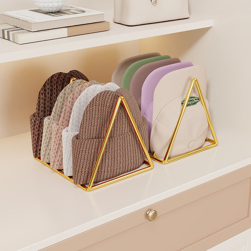 Dreieckiger Metall-Multi-Slot-Strickmütze und Beaniefächer-Rack