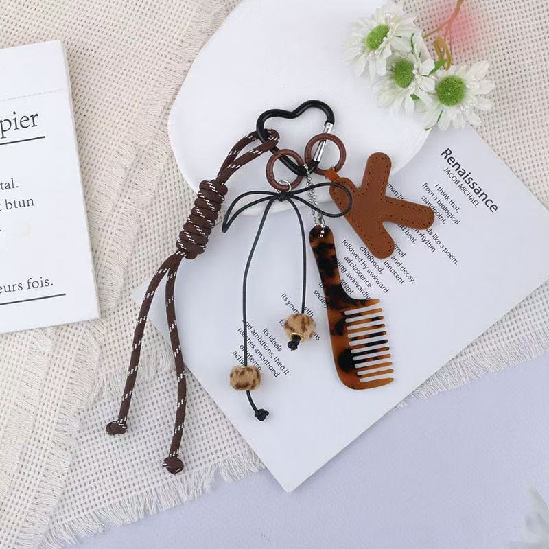Stylischer Schlüsselanhänger Karnz