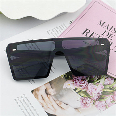 Damen Modische Rechteck-Sonnenbrille im urbanen Design Karnz