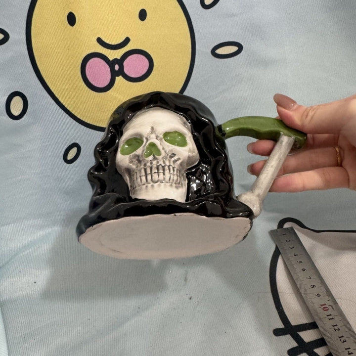 Gruselige Totenkopf Tasse Karnz