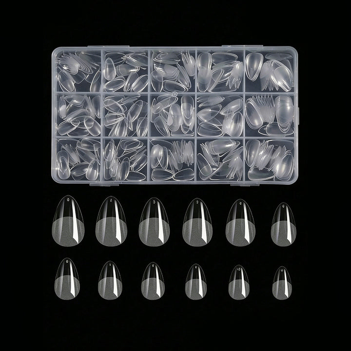Professionelle klare Nageltips Karnz