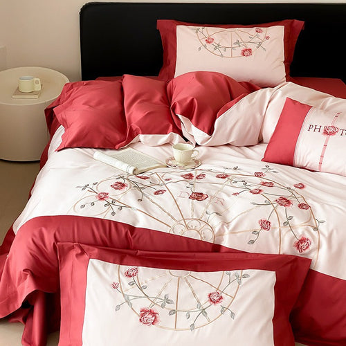 Luxuriöses gesticktes Bettwäsche-Set aus Baumwollsatin mit Rosenmotiv