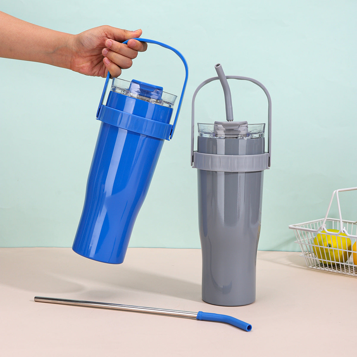 Damen Trinkbecher mit Strohhalm Karnz