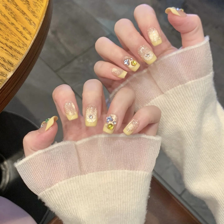 Glamouröse Nail Art Press-On Set