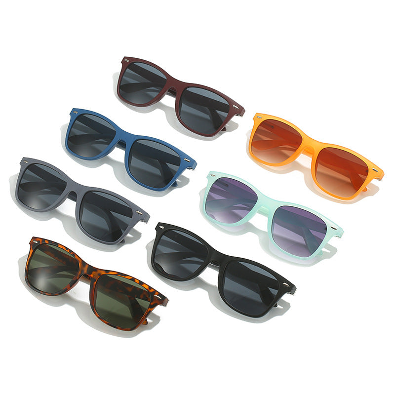 Damen modische Sonnenbrille mit schützendem UV-Schutz und trendigem Design Karnz
