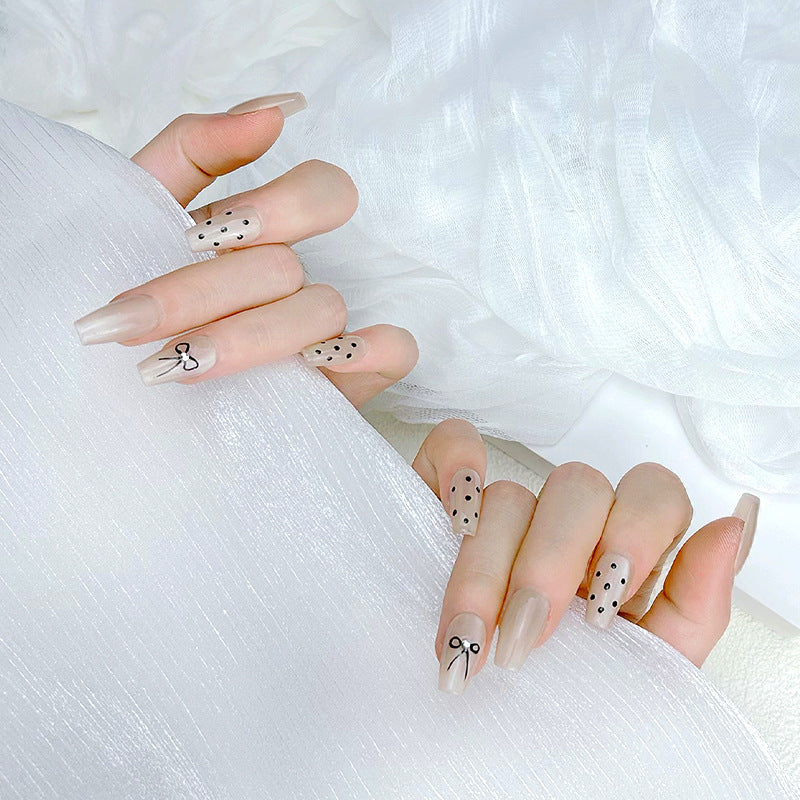French Tip Press-On Nail Set Karnz