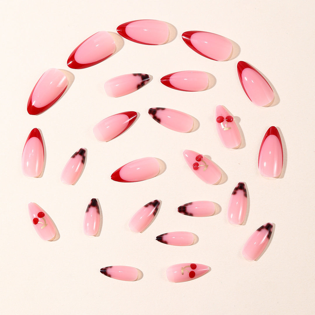 Chic Cherry Akzent Nagelkunst Karnz