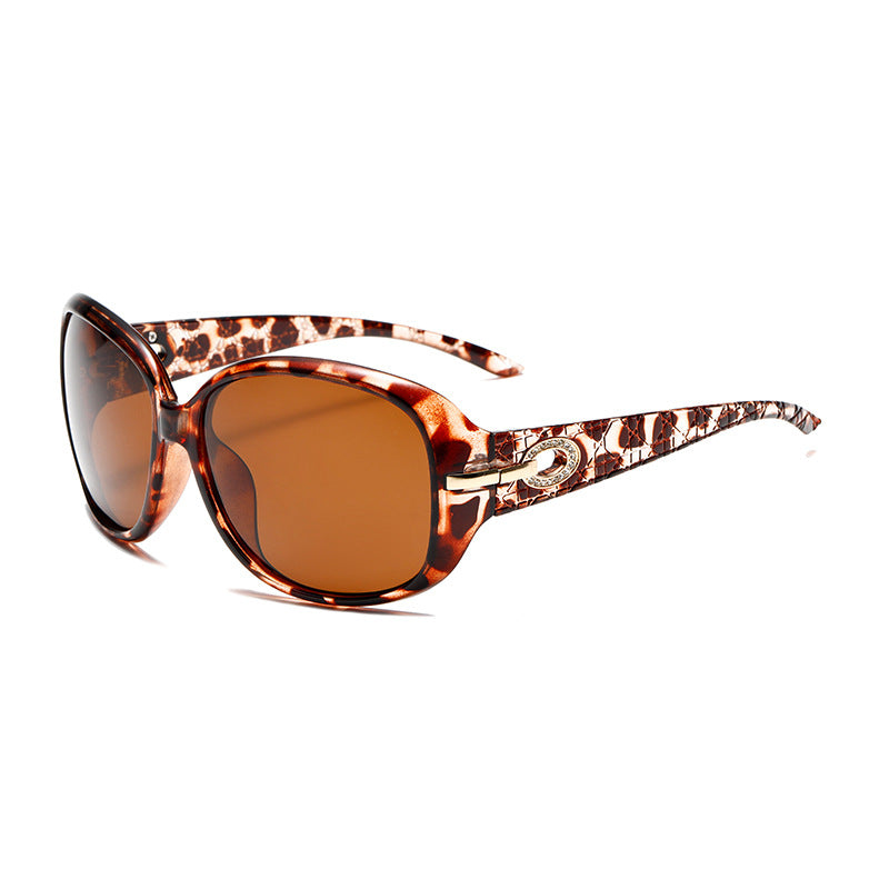 Damen Elegante Oversized Sonnenbrille mit modischem Muster Karnz