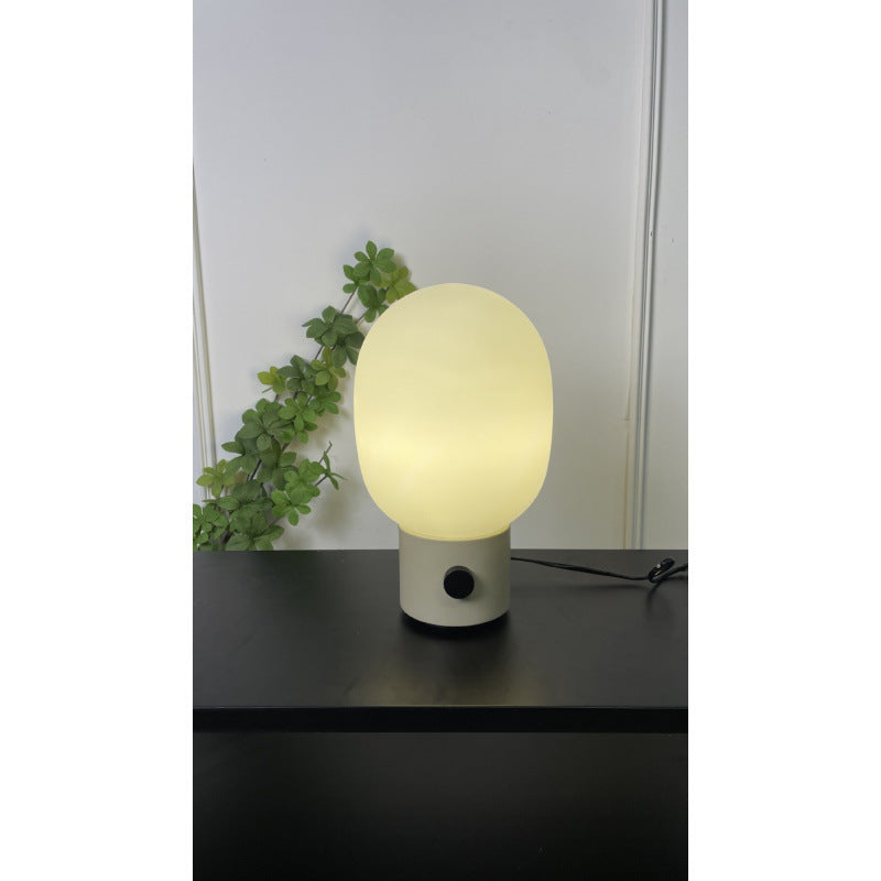 Moderne dekorative Tischlampe