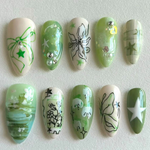 Künstlerische Botanische Nagelspitzen Karnz