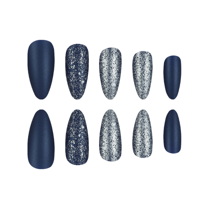 Glitzernde Stiletto Press-On Nagelset Karnz