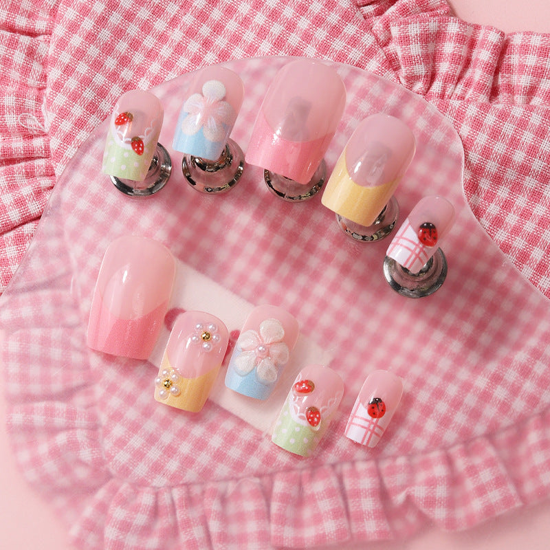 Floral Press-On Nagelkunstset Karnz