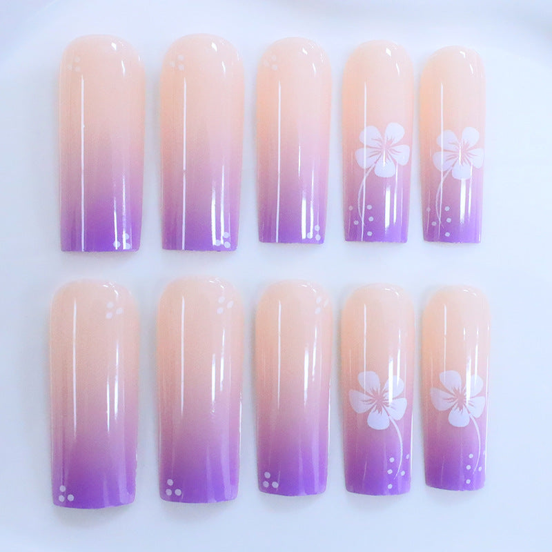 Dekoratives Floral Acryl Nageldesign Karnz