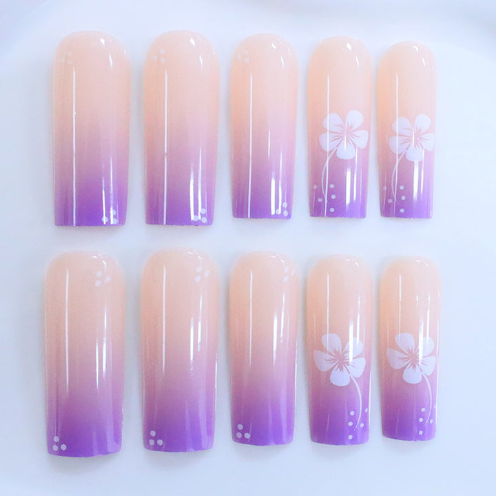 Dekoratives Floral Acryl Nageldesign Karnz