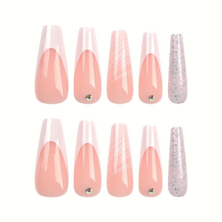 Künstliche Nagelverlängerungen mit elegantem Glitzer-Design Karnz