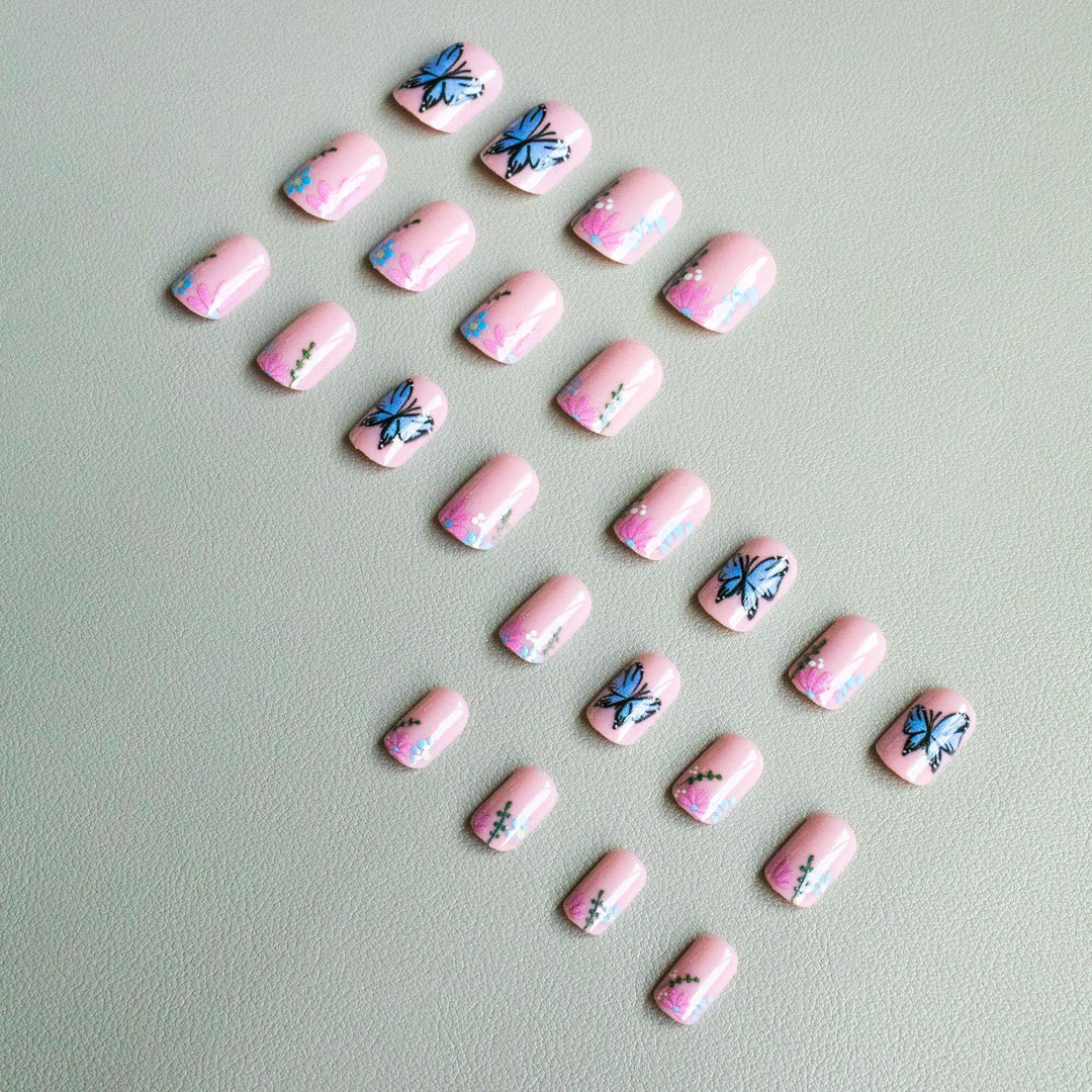 Künstlerisches Blumen- und Schmetterlings-Nail Art Set