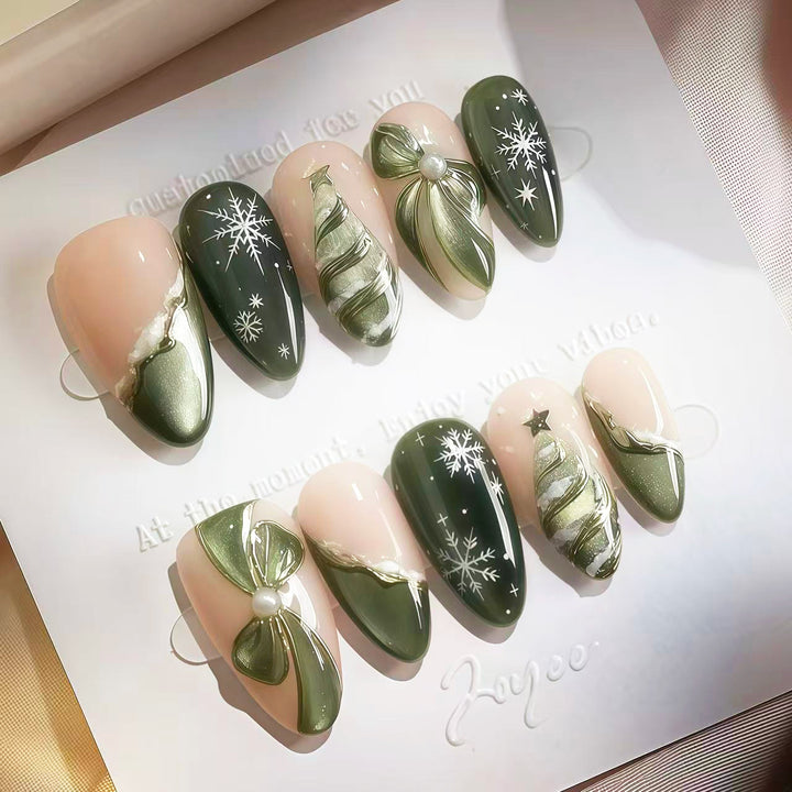 Elegantes, von Feiertagen inspiriertes Press-On Nagelkunstset