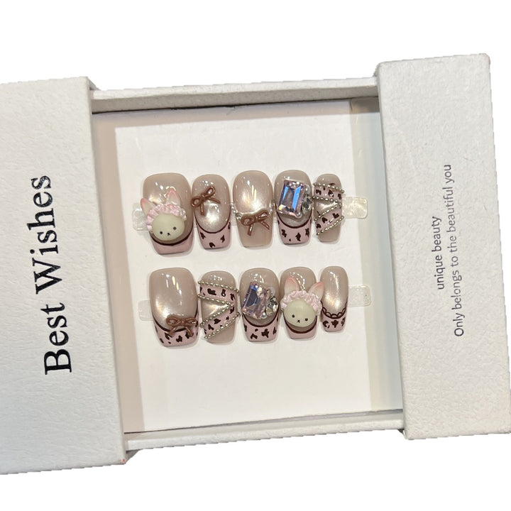 Verspieltes dekoratives Press-On-Nagelset