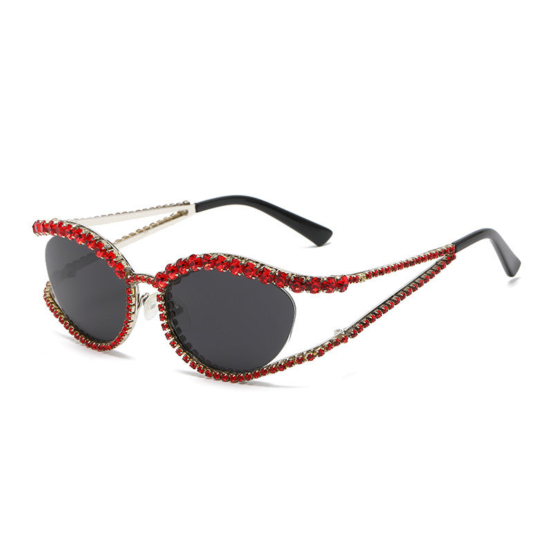 Damen Glamouröse Sonnenbrille mit funkelnden Kristallakzenten Karnz