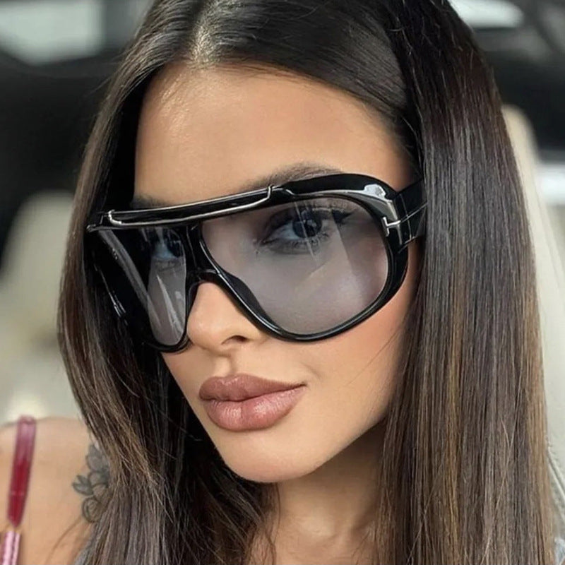 Damen futuristische protectors Sonnenbrille Karnz
