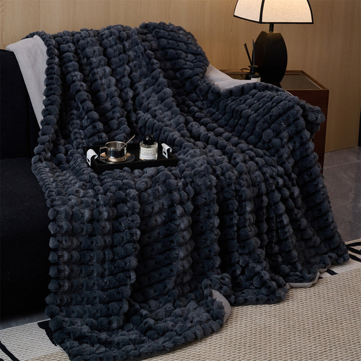 Chunky Strickplüschwurfdecke