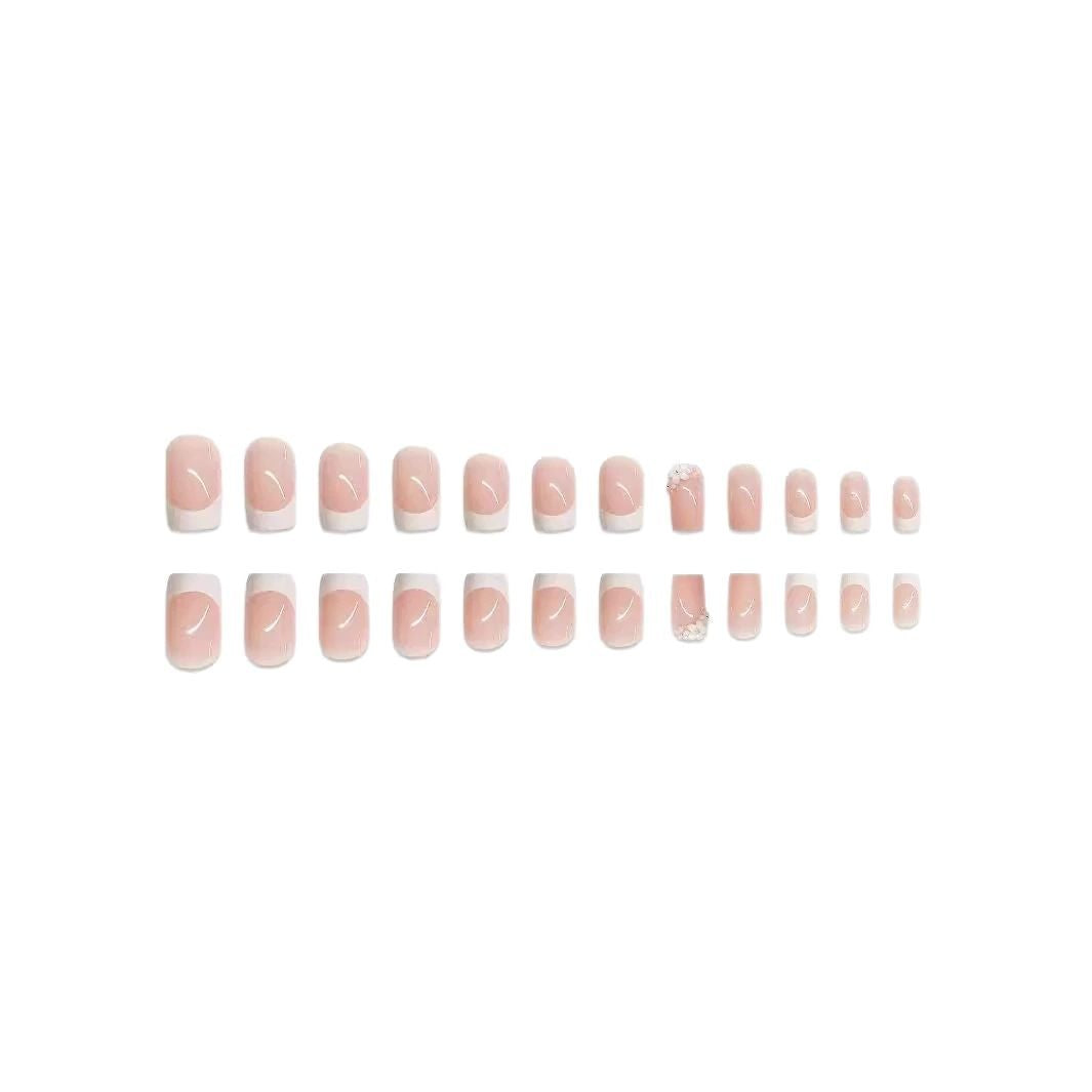 Elegantes French Tip Press-On Nagelkunstset Karnz
